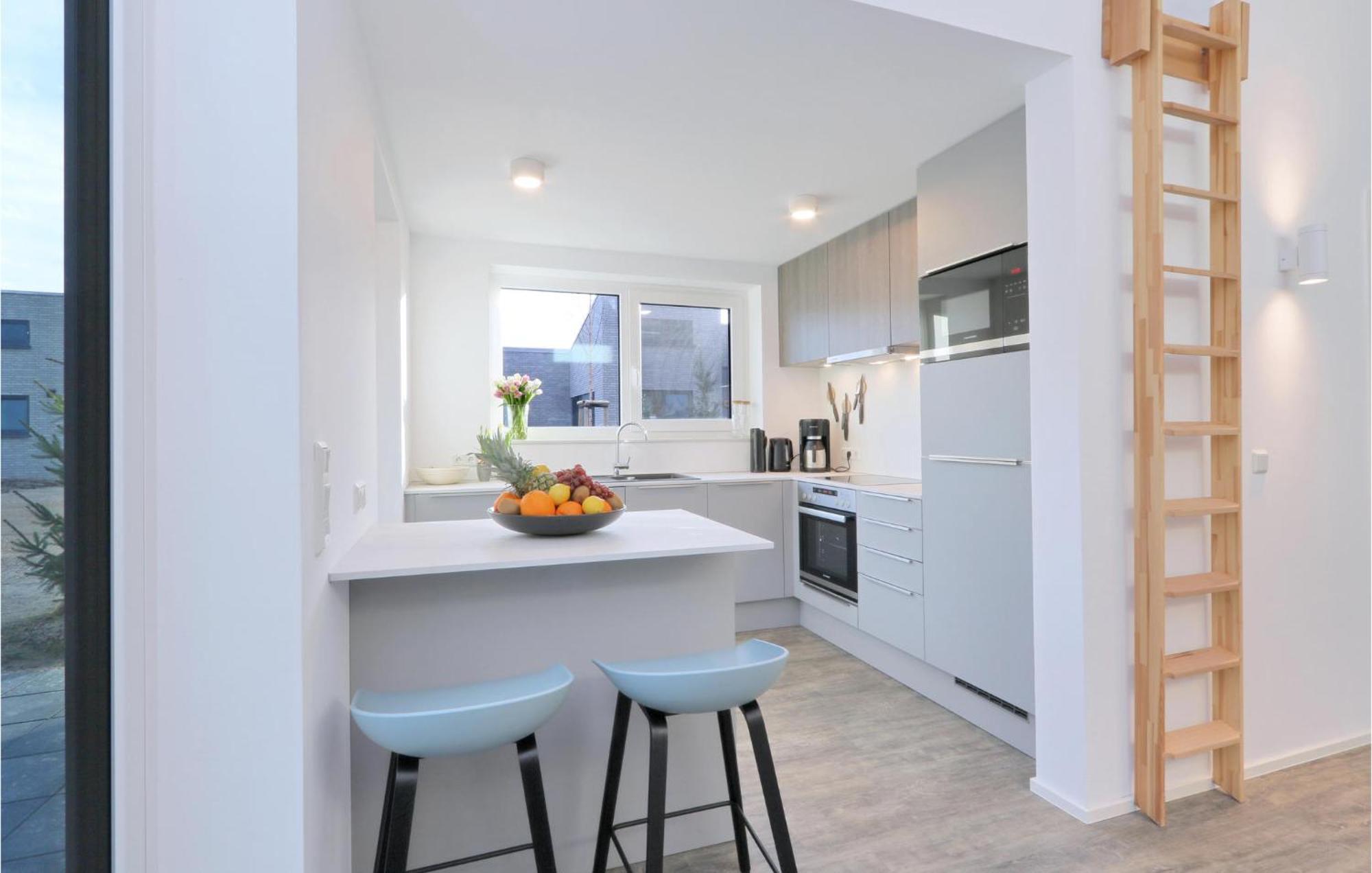 Beach Front Home In Lembruch-Duemmer See With Wifi ภายนอก รูปภาพ