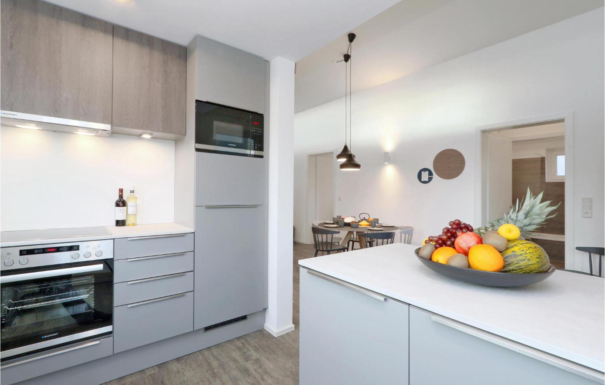 Beach Front Home In Lembruch-Duemmer See With Wifi ภายนอก รูปภาพ